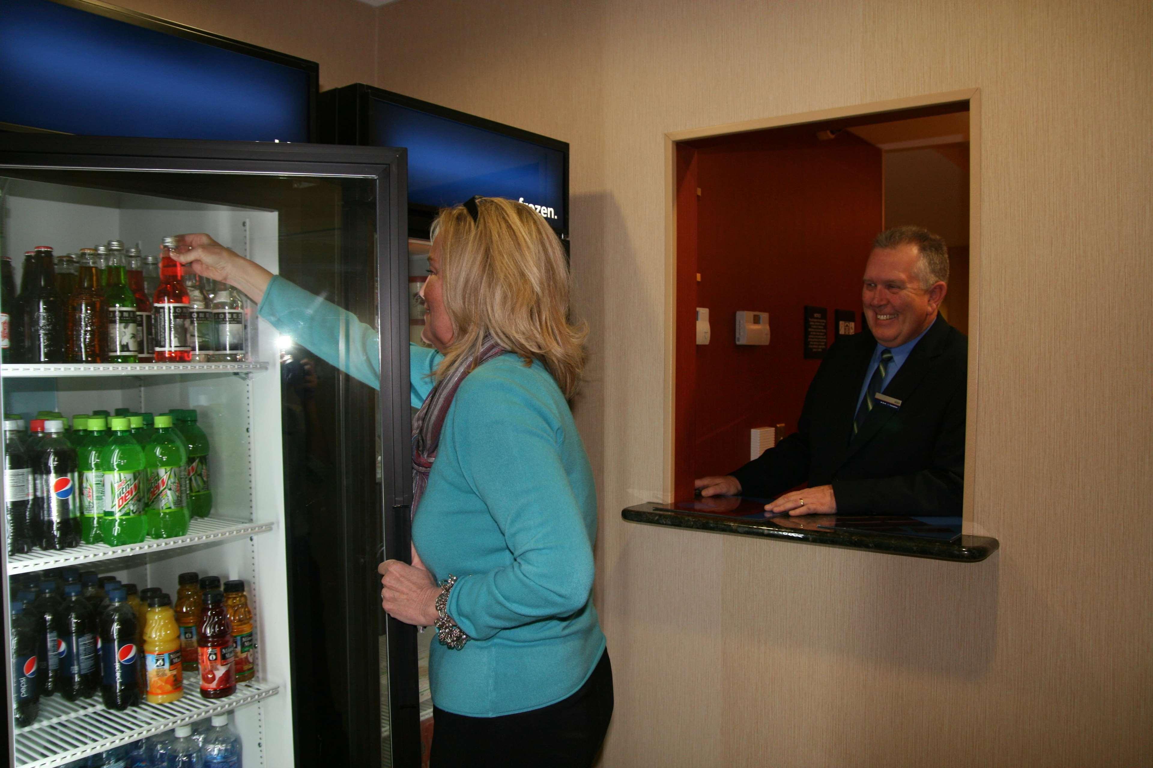 Hampton Inn & Suites Wilder Facilities photo