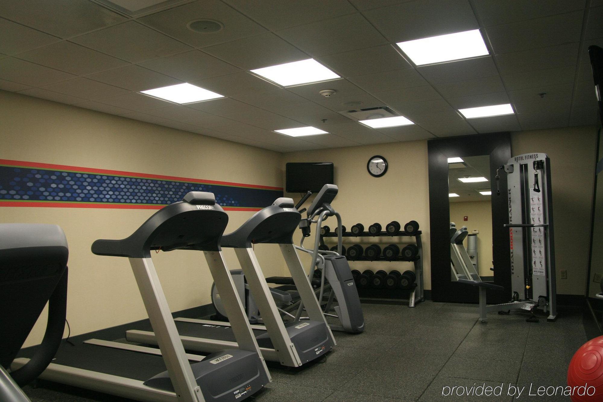 Hampton Inn & Suites Wilder Facilities photo